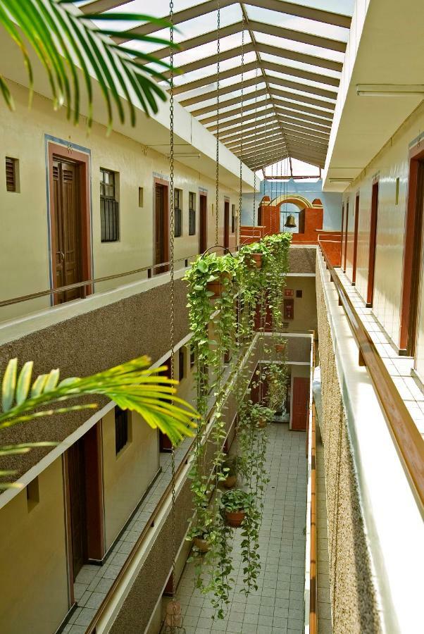 Hotel Janeiro Guadalajara Eksteriør billede